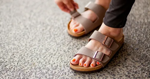 sandals for plantar fasciitis